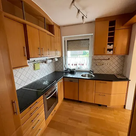 - 80qm - Mit Grosser Loggia Und Balkon *