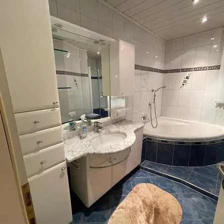- 80qm - Mit Grosser Loggia Und Balkon
