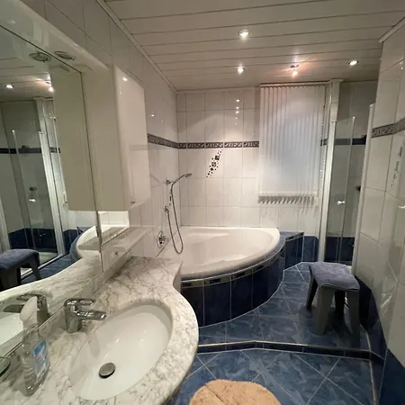 Apartman - 80qm - Mit Grosser Loggia Und Balkon Wernberg